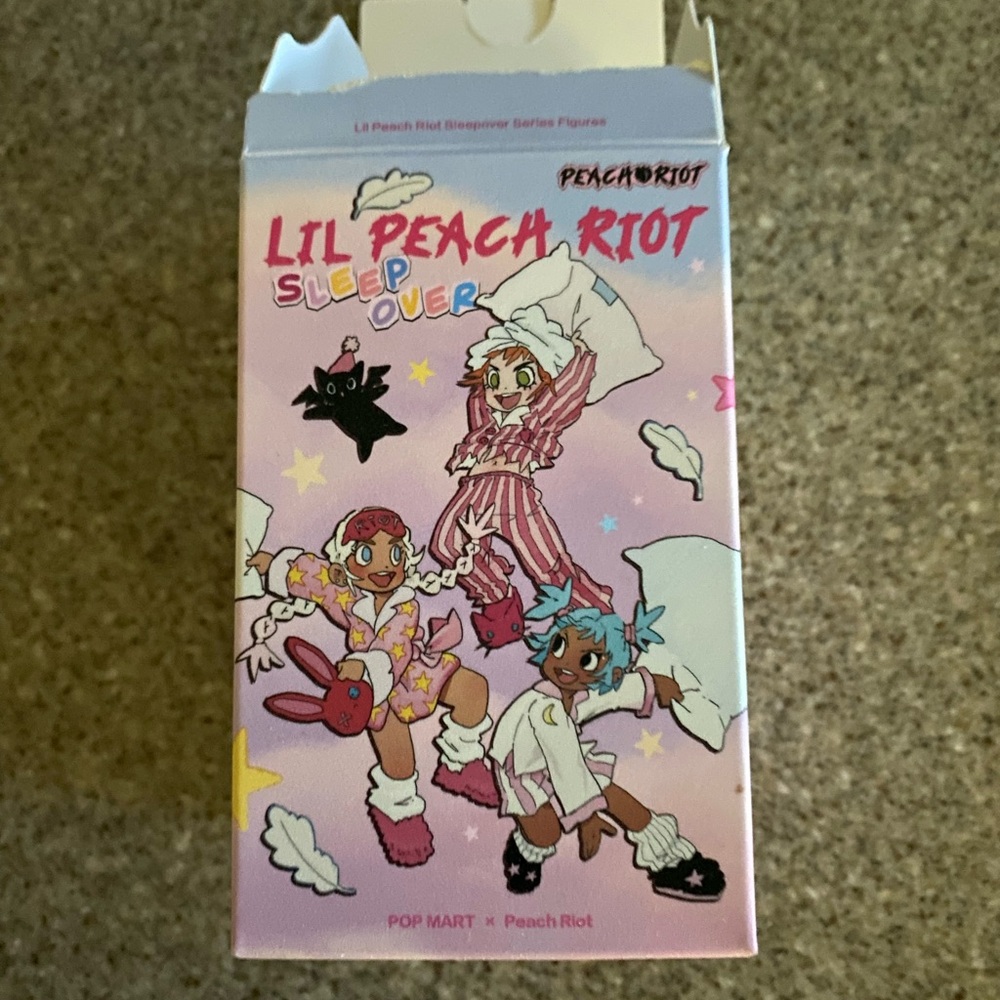 Lil Peach Riot Sleep Over Doll - GIGI-ALARM